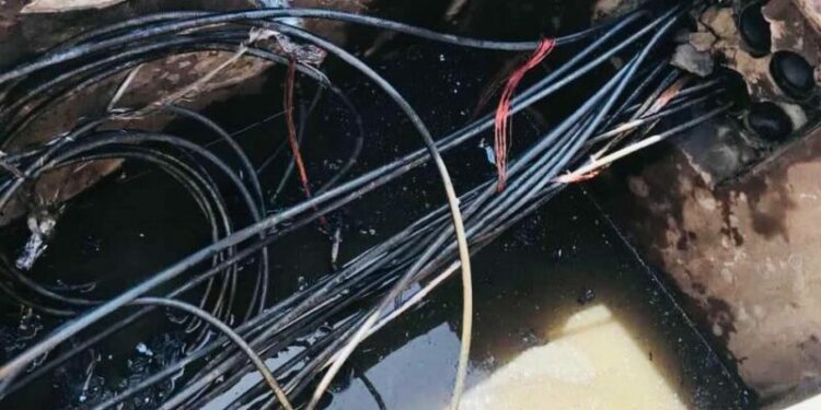 عمل تخريبي يعطل خدمتي الهاتف والانترنت