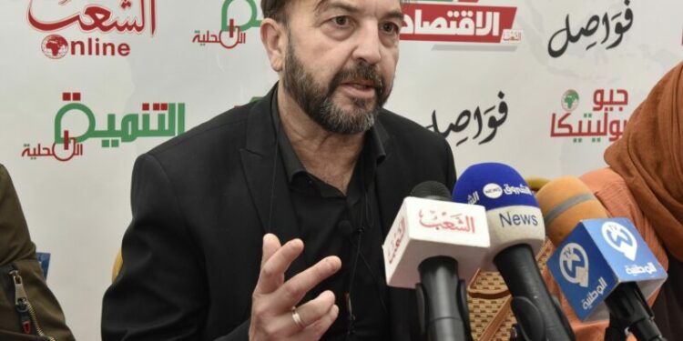 نقص الحاويات يتسبب في ارتفاع أسعار النقل والشحن البحري