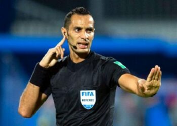 ثلاثي جزائري ضمن قائمة حكام كأس العالم