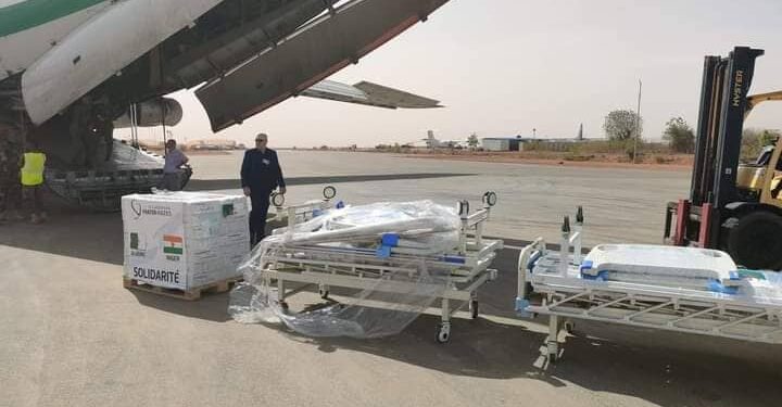 وصول 40 طنا من المساعدات الجزائرية إلى النيجر