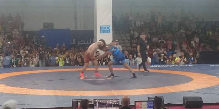 بالفيديو.. عزارة يهدي ذهبية أخرى للجزائر