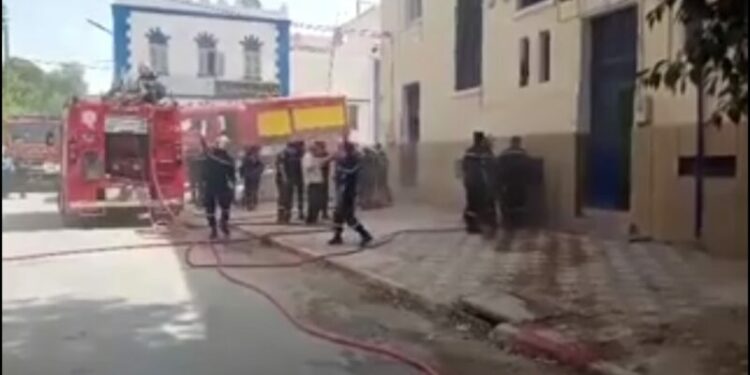حريق بالبريد المركزي لمعسكر
