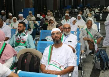 أول فوج من حجاج قسنطينة يطير إلى البقاع المقدسة
