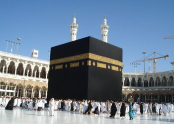 أول فوج للحجاج يغادر الجزائر