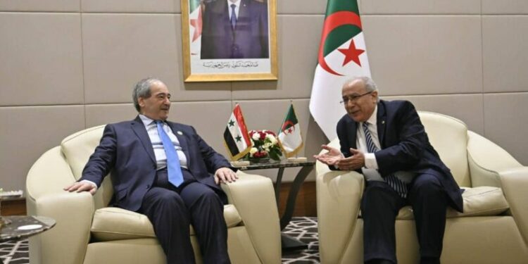 ما دار بين وزير الخارجية ونظيره السوري