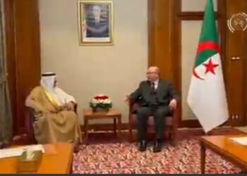 محادثات بين الوزير الأول ووزير العدل الكويتي