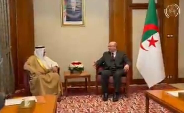 محادثات بين الوزير الأول ووزير العدل الكويتي