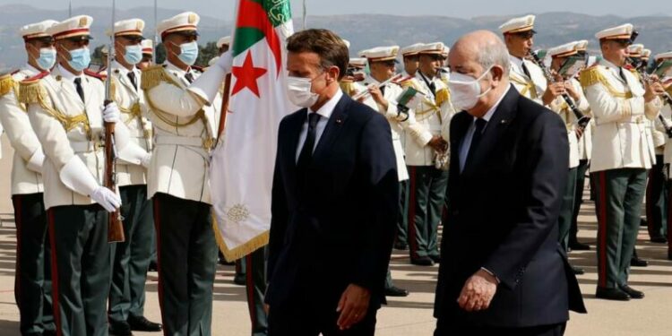 الرئيس الفرنسي في الجزائر