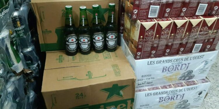 حجز كمية كبيرة من المشروبات الكحولية بالوادي