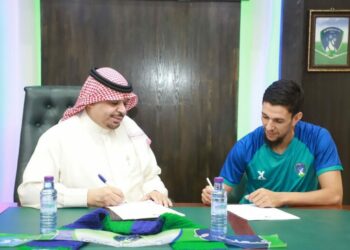 عريبي يوقع لنادي الشعلة السعودي
