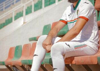 إدارة المولودية تقدم خير الدين مرزوقي