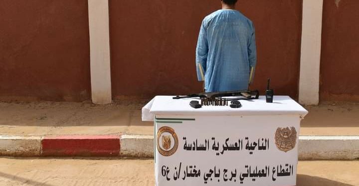 إرهابي يسلم نفسه ببرج باجي مختار