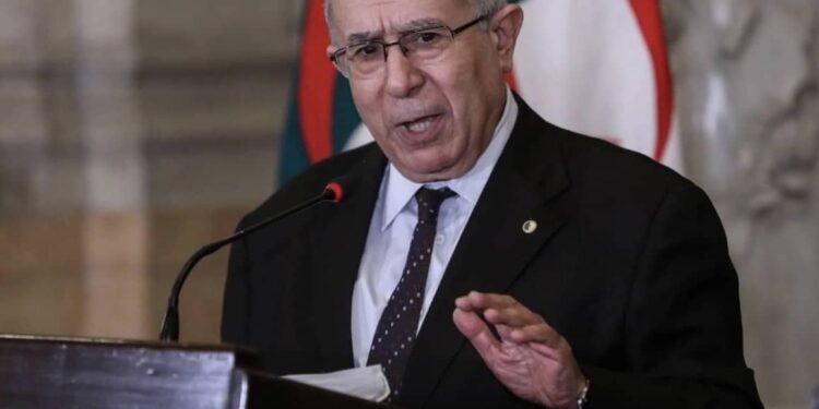لعمامرة يشيد بنتائج اجتماع مجموعة الوساطة الدولية حول مالي
