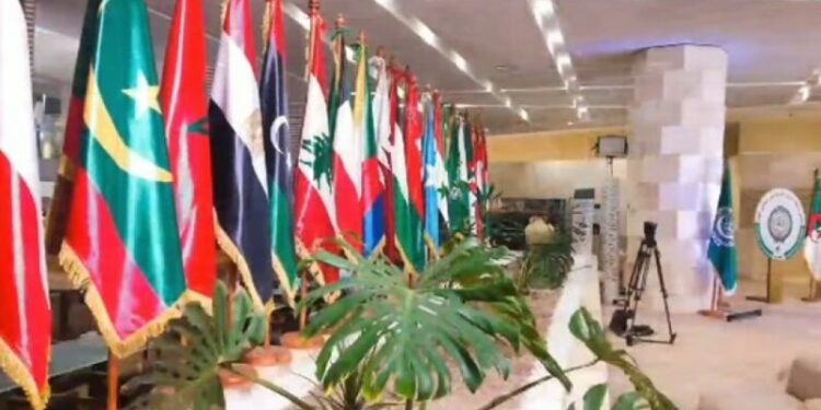 أساتذة وباحثون: قمة يُراد منها توحيد كلمة العرب
