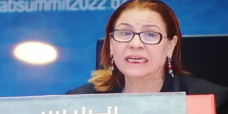 وزيرة التجارة التونسية: قمة الجزائر فرصة لمزيد من التكتل العربي