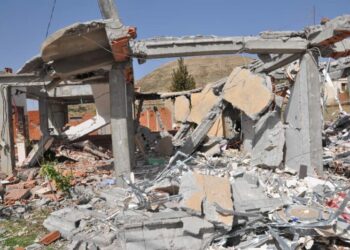والي سطيف يعاين مكان انفجار منزل بالضعفة