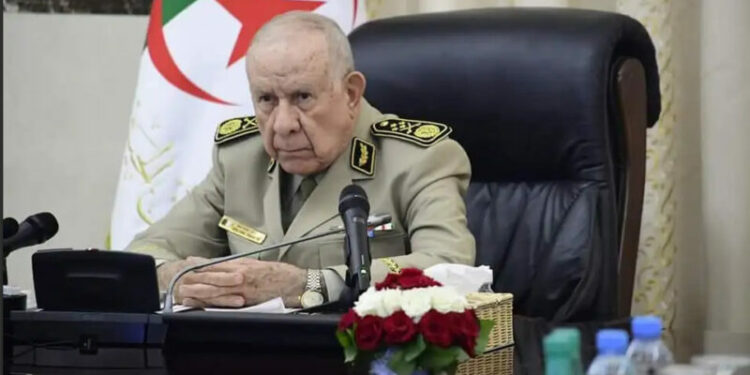 الفريق أول شنقريحة يشارك في الدورة غير العادية للجنة الأركان العملياتية المشتركة