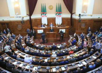 مجلس الأمة يواصل مناقشة بيان السياسة العامة للحكومة
