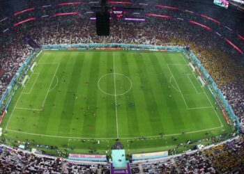 الإكوادور تفوز على قطر في افتتاح مونديال 2022