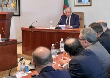 تنصيب أعضاء لجنة جائزة الابتكار للمؤسسة الصغيرة