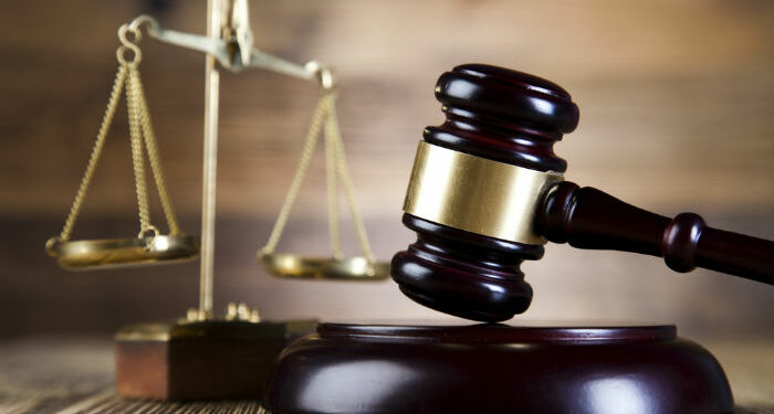 إدانة 3 أشخاص بـ 10 سنوات حبسا في قضية مضاربة