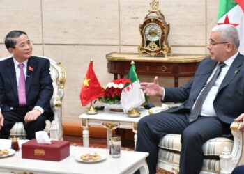 بوغالي يستقبل نائب رئيس المجلس الوطني لفيتنام