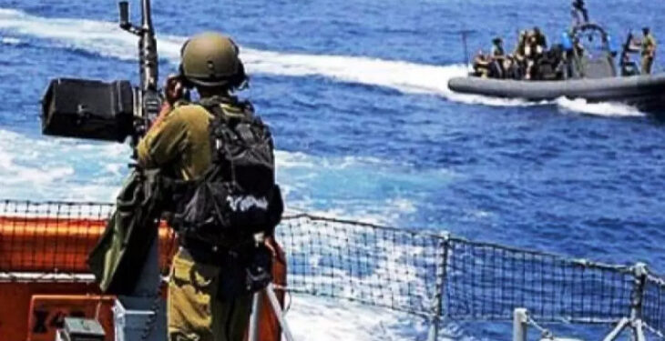 بحرية الاحتلال الصهيوني تستهدف الصيادين شمال قطاع غزة