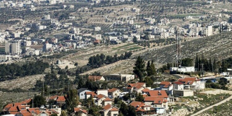 ممارسات الاحتلال تعيق عمل الحكومة الفلسطينية في مناطق بالضفة الغربية