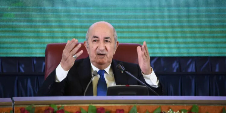 الرئيس تبون يشرف على افتتاح أشغال لقاء الحكومة مع الولاة
