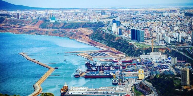 عشرة مسارات سياحية بوهران للمشاركين في “شان” 2023