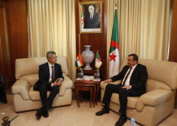 عرقاب يستقبل السفير الهندي لدى الجزائر