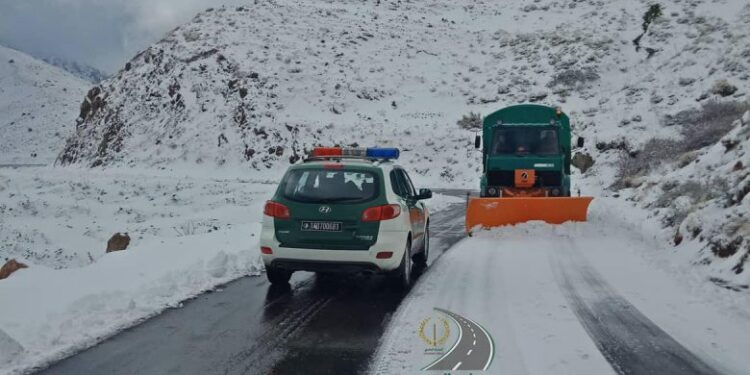 طريق مقطوع بسبب الثلوج في هذه الولاية