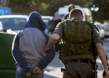قوات الاحتلال الصهيوني تعتقل 3 فلسطينيين