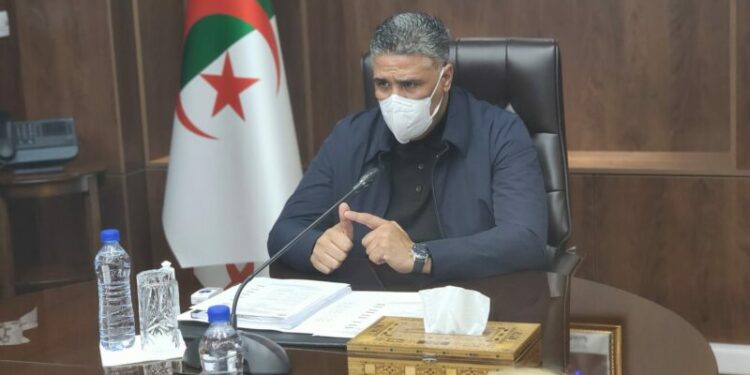 تعليمات وزير السكن بشأن ملعب الدويرة