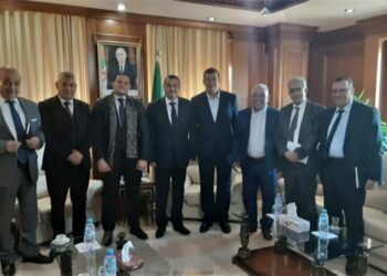 عرقاب يستقبل وفد فيدرالية صناعة الحجارة والمواد المعدنية