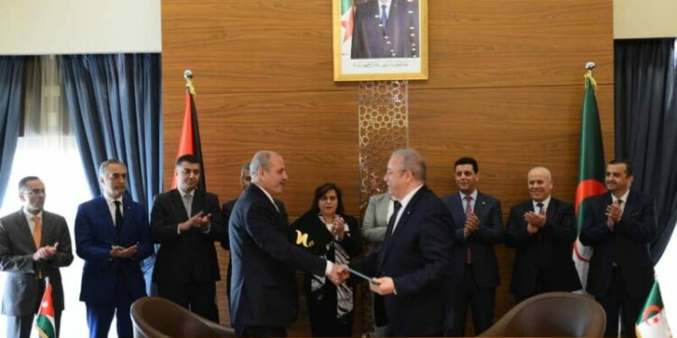 خارطة طريق لتعزيز التعاون الاقتصادي بين الجزائر والأردن