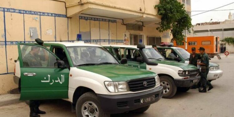 الدرك الوطني يُطيح بشبكة تغش في مواد طبية بالعاصمة
