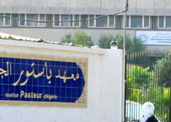 مختصون: ارتداء الكمامة ضروري للمصابين بالأنفلونزا الموسمية