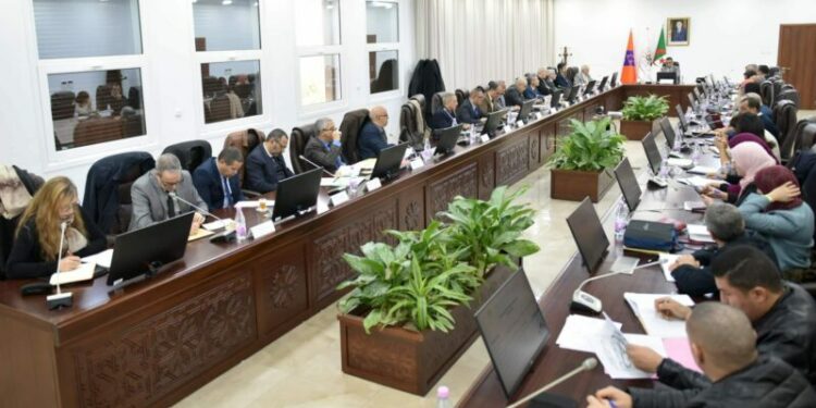 مناقشة 4 مواضيع في اجتماع موسع لسونلغاز