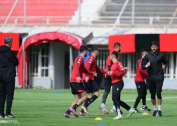 تدريبات اتحاد الجزائر بملعب عمر حمادي