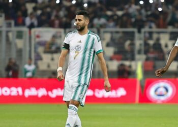 محرز يتجاوز بلومي وماجر