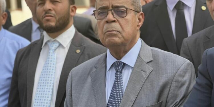 عون: هناك لوبيات لا ترحم الصناعة الصيدلانية