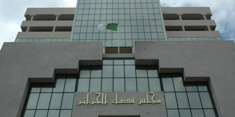 السجن المؤبد في حق ثلاثة مضاربين