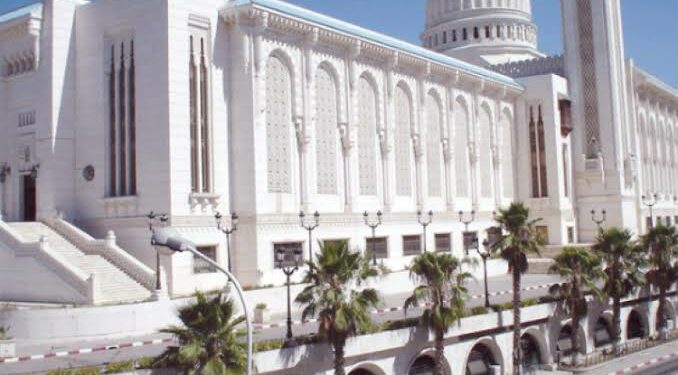 ملتقى وطني حول المدرسة التاريخية الجزائرية في ماي