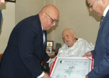بوسليماني وربيقة يزوران المجاهد المدني حواس