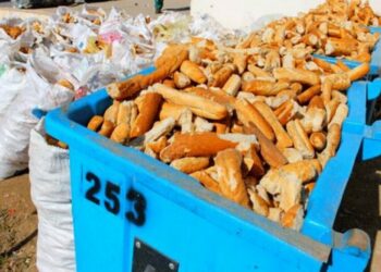 حملات توعية مكثفة عن تبذير الخبز في رمضان