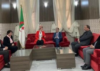 تعليمات بتحضير ملفي التصنيف الخاصين بالمسجد العتيق وضريح سيدي مسعود  بسوق أهراس