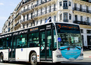 برنامج رحلات حافلات “ايتوزا” بالعاصمة ليلا