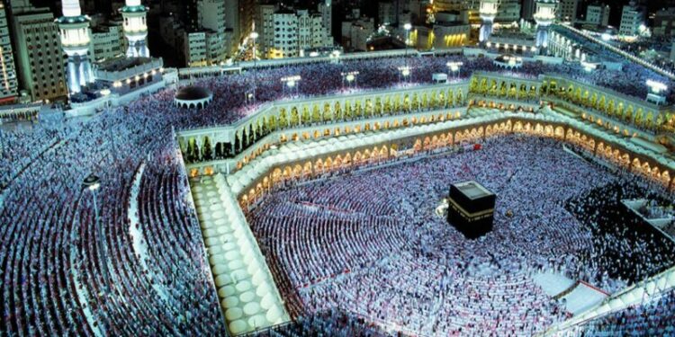 حج هذا الموسم بتكلفة 77 مليون سنتيم