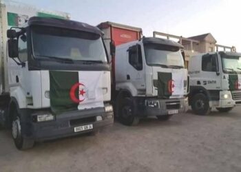 قوافل تجارية بمناطق نائية